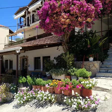 Holidays Aparthotel 3*