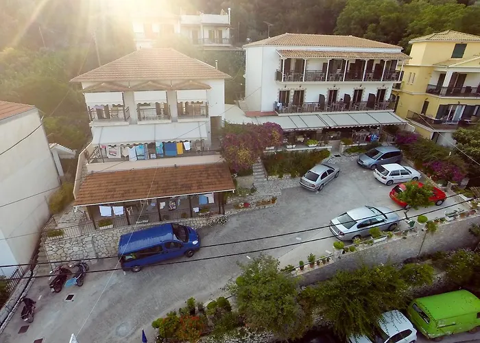 Holidays Aparthotel 3*