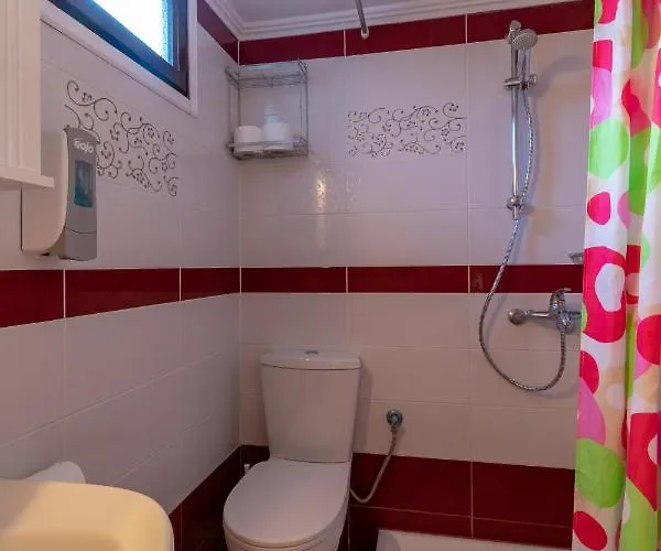 Holidays Aparthotel 3*