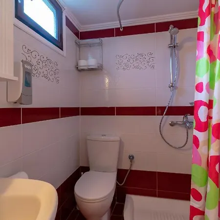 Holidays Aparthotel 3*