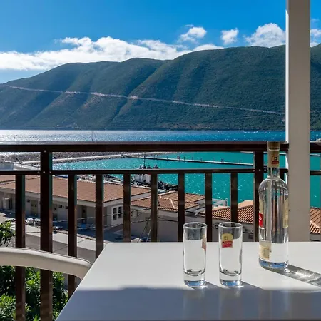 Holidays 3* Vasiliki (Lefkada)