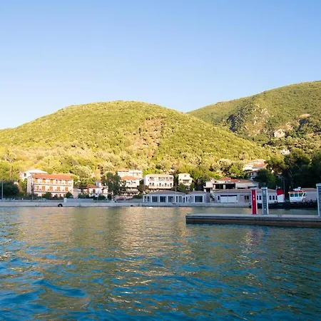 Holidays 3* Vasiliki (Lefkada)
